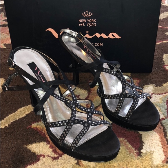 NIB double strap heel - Picture 1 of 5